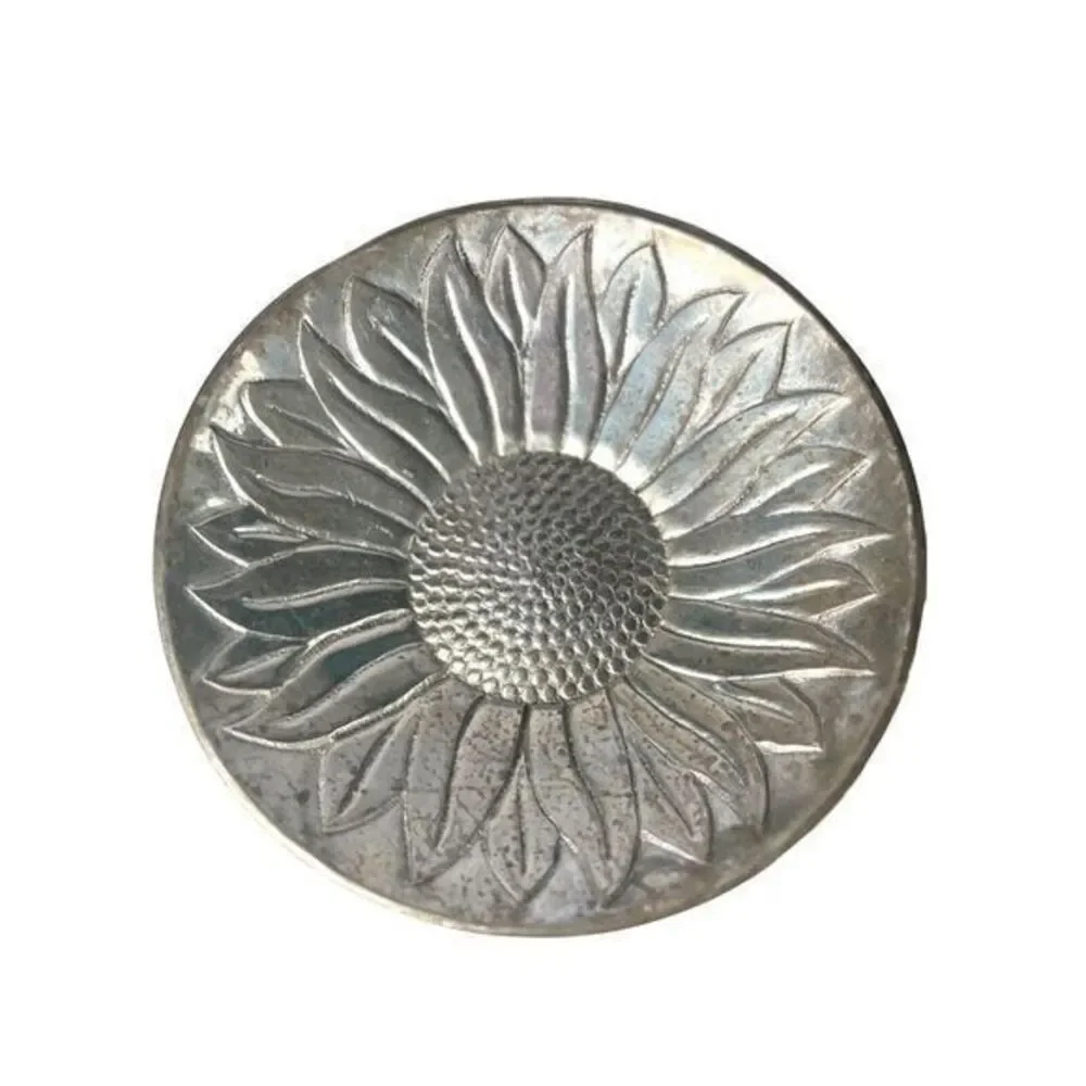 R.H. Macy & Co. Pewter Vintage Flower Bowl Sunflower‎ Made in India Set Of 4